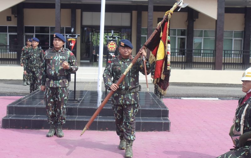 Dansat Brimob Polda Jambi Kombes Pol Muhammad Faishal Aris saat mengikuti serah terima Dhuaja Satuan Brimob Polda Jambi